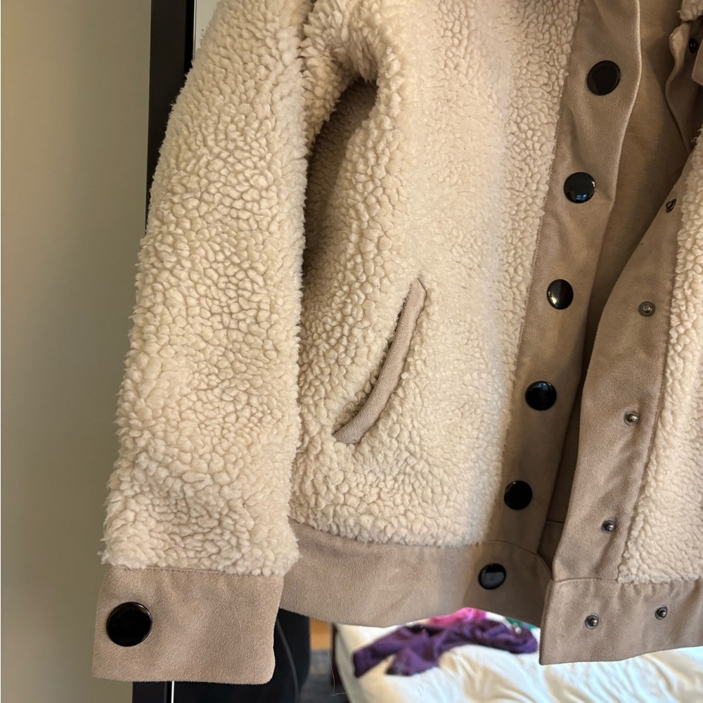 Zara Jacket - Picture 3 of 9